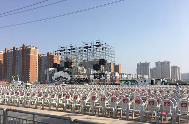 第36屆中國洛陽牡丹文化節開幕式觀眾席 第36屆中國洛陽牡丹文化節開幕式觀眾席